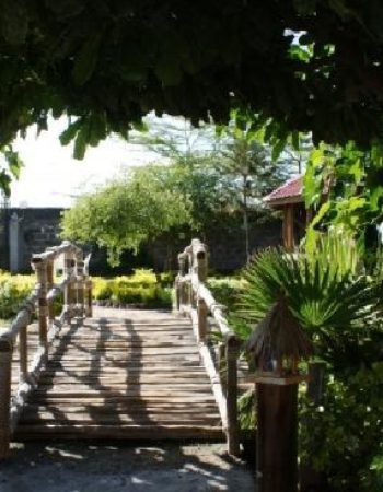 Lake Nakuru Flamingo lodge